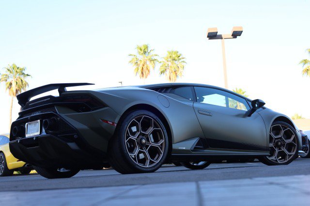 Used 2023 Lamborghini Huracan Tecnica RWD image 24
