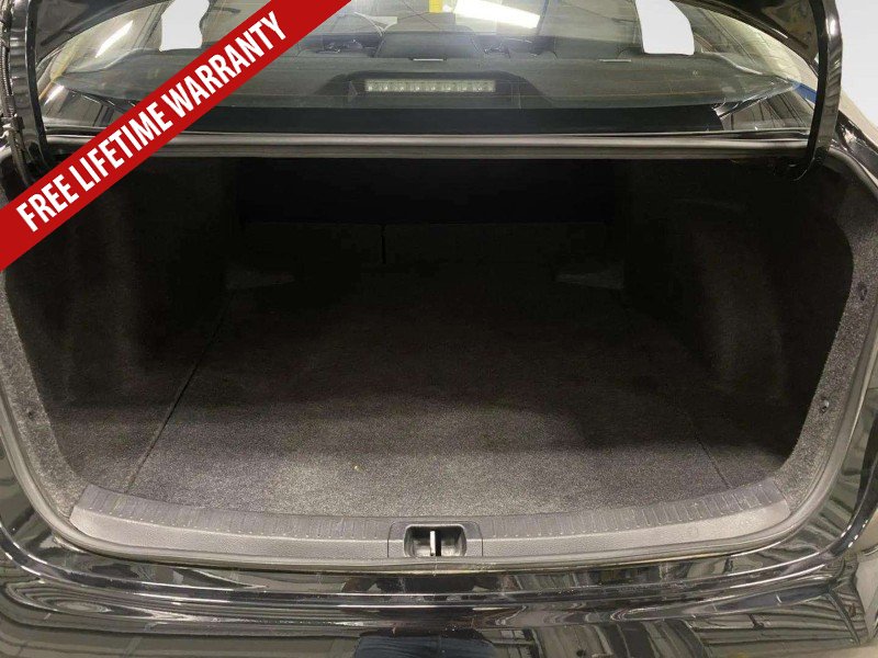 Used 2025 Toyota Corolla LE FWD image 30