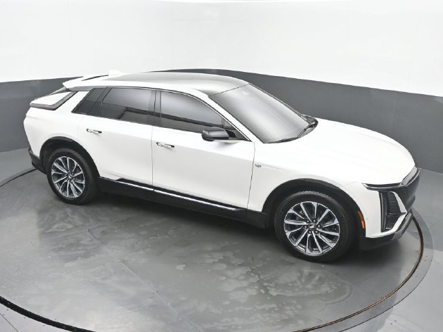 Certified 2024 Cadillac Lyriq Sport w/ LPO, Floor Liner Package AWD/4WD image 42