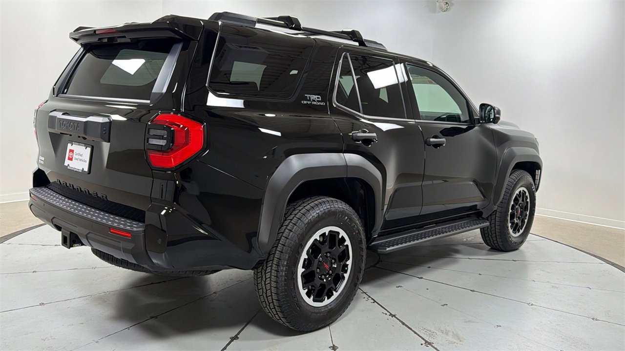 Certified 2025 Toyota 4Runner TRD Off-Road Premium image 5
