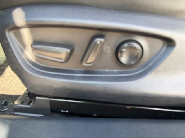 Used 2025 Toyota Camry SE FWD image 16