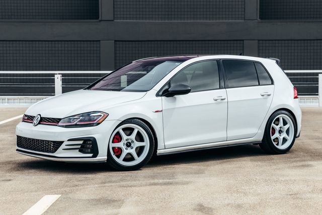Used 2019 Volkswagen GTI SE FWD image 42