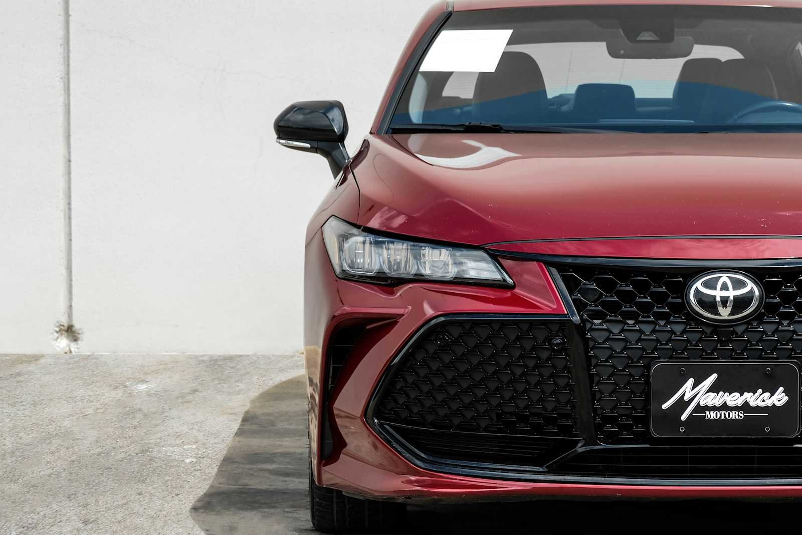 Used 2019 Toyota Avalon XSE image 47