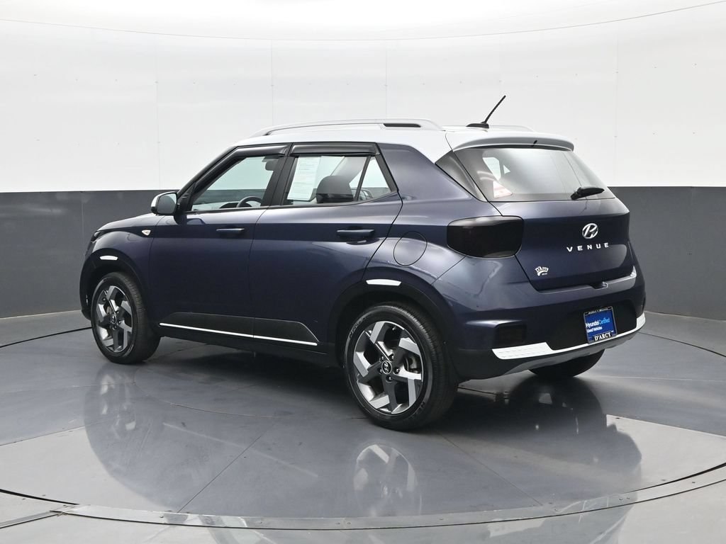 Certified 2024 Hyundai Venue Limited FWD image 7