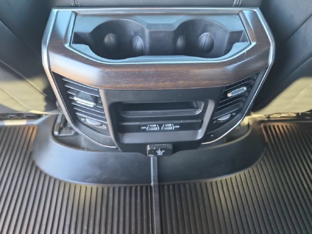 Used 2021 RAM 1500 Laramie AWD/4WD image 16