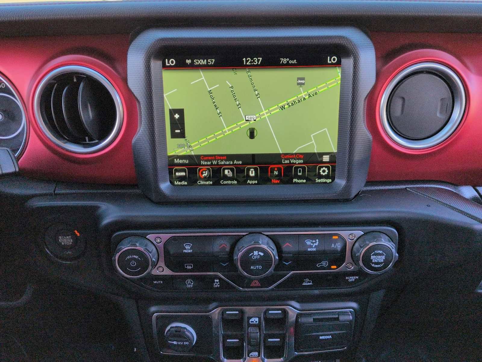 Used 2022 Jeep Wrangler Unlimited Rubicon w/ Steel Bumper Group image 28