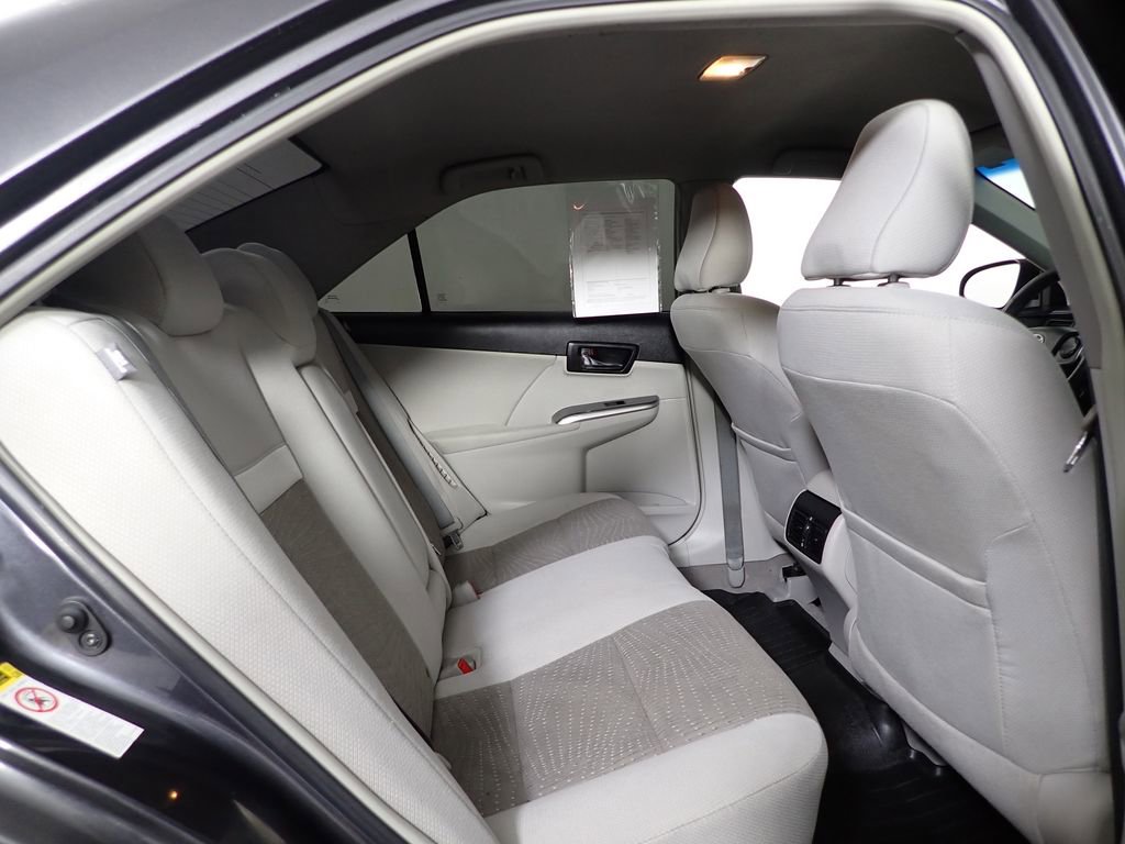 Used 2012 Toyota Camry XLE FWD image 39