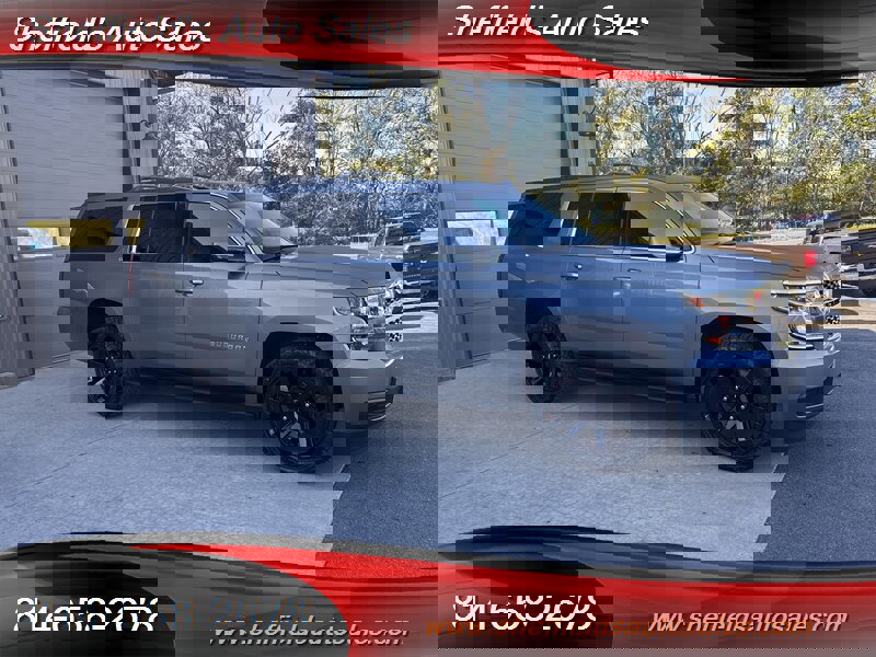 Used 2020 Chevrolet Suburban LT image 2