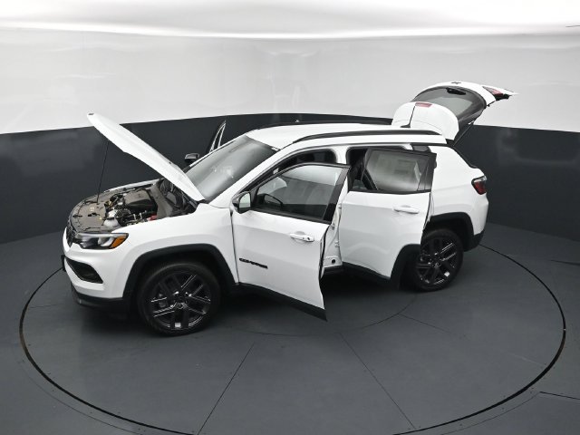 New 2026 Jeep Compass Latitude AWD/4WD image 26