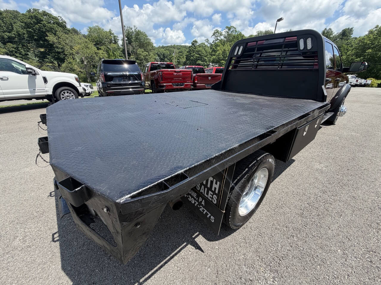 Used 2020 RAM 5500 Tradesman w/ Chrome Appearance Group AWD/4WD image 7