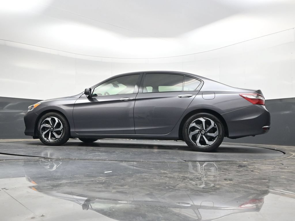 Used 2017 Honda Accord EX image 34