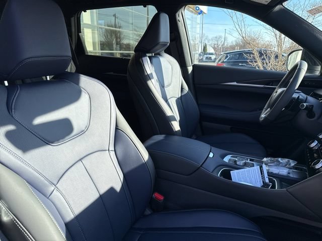 New 2026 INFINITI QX60 Sport w/ Dark Cargo Package AWD/4WD image 15