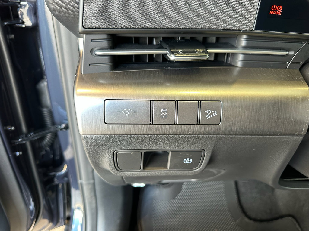 New 2026 Hyundai Kona SEL Premium image 18