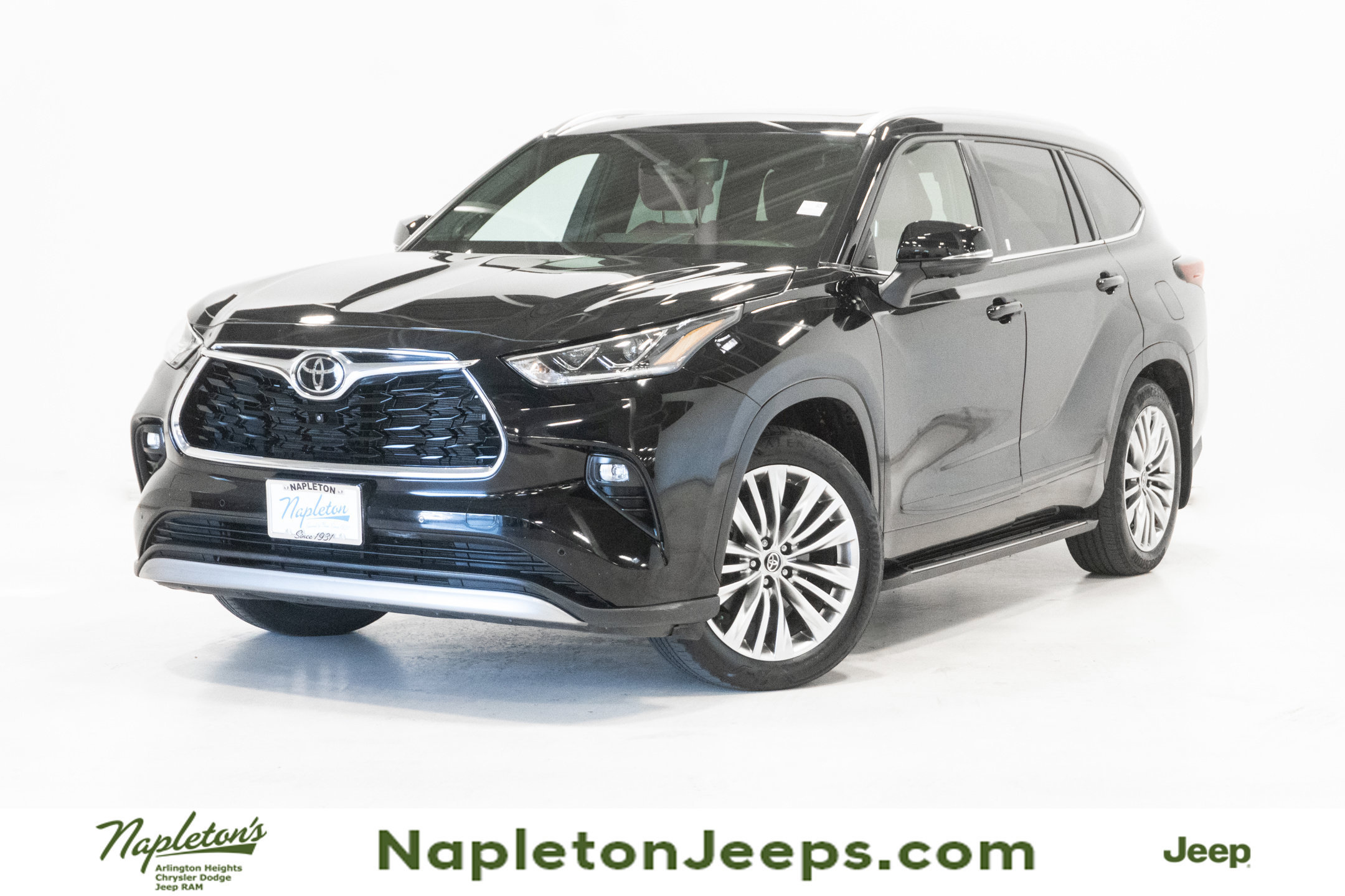 Used 2025 Toyota Highlander Platinum AWD/4WD image 1
