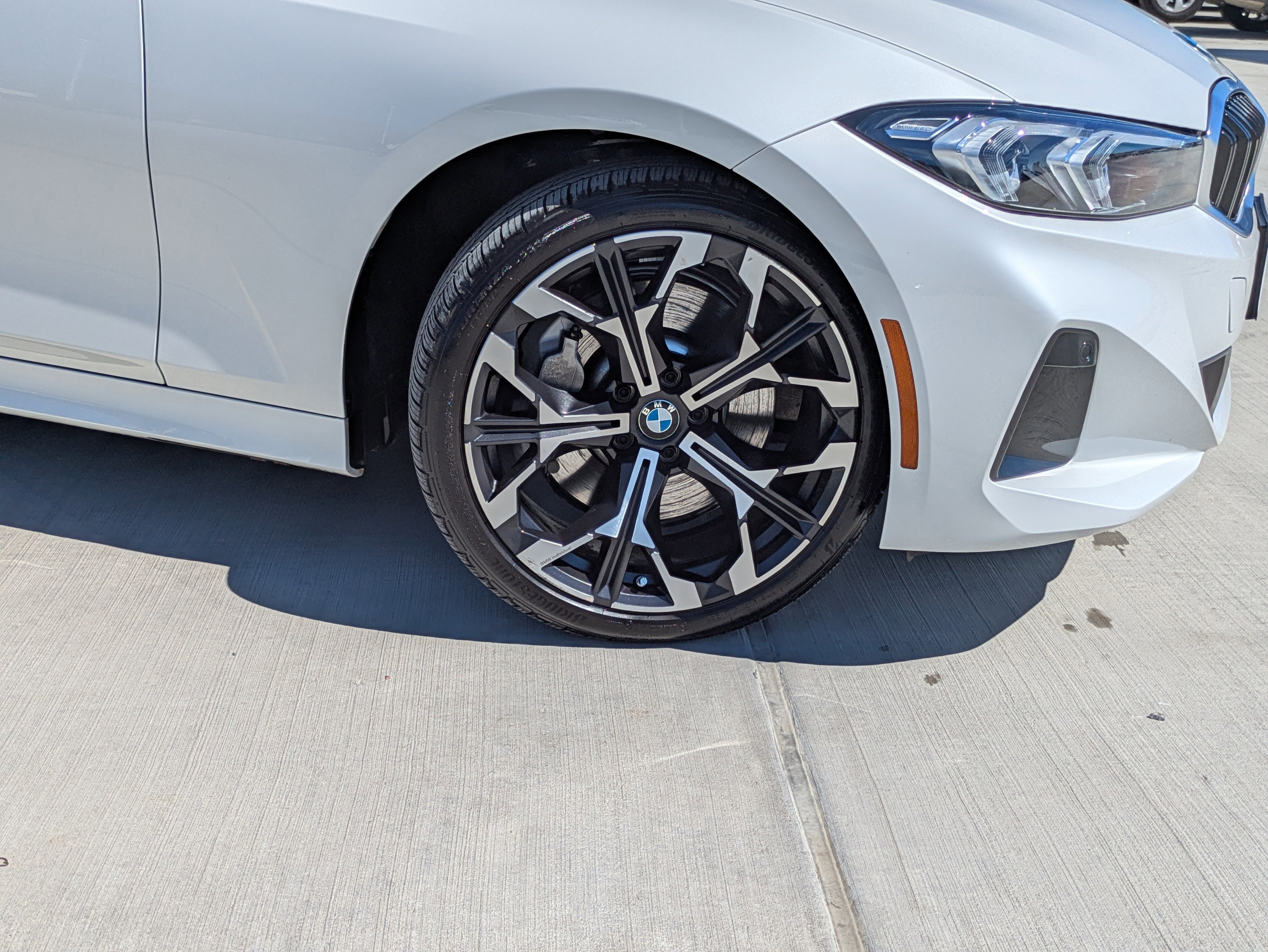 Used 2026 BMW 330i Sedan image 9