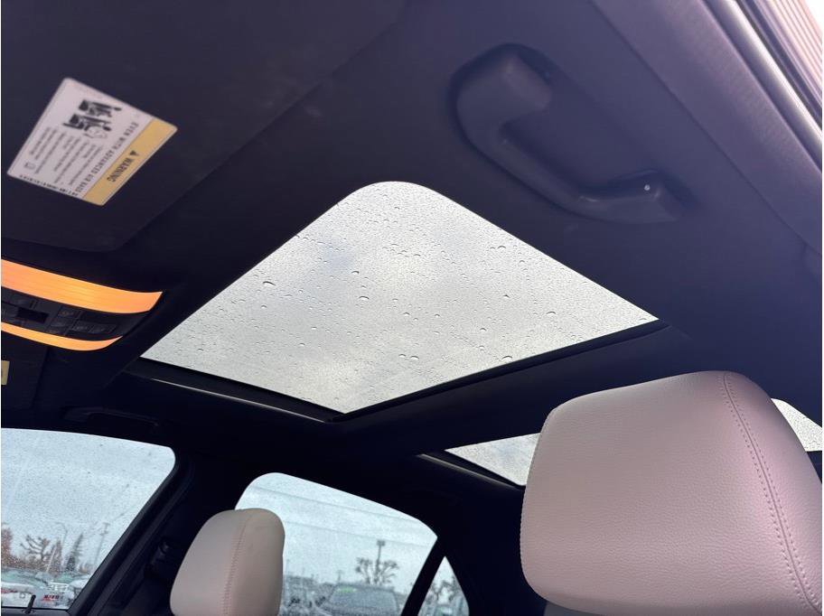 Used 2012 Mercedes-Benz E 350 Sedan image 22