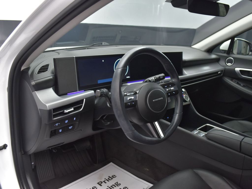 Used 2025 Hyundai Sonata Limited image 14