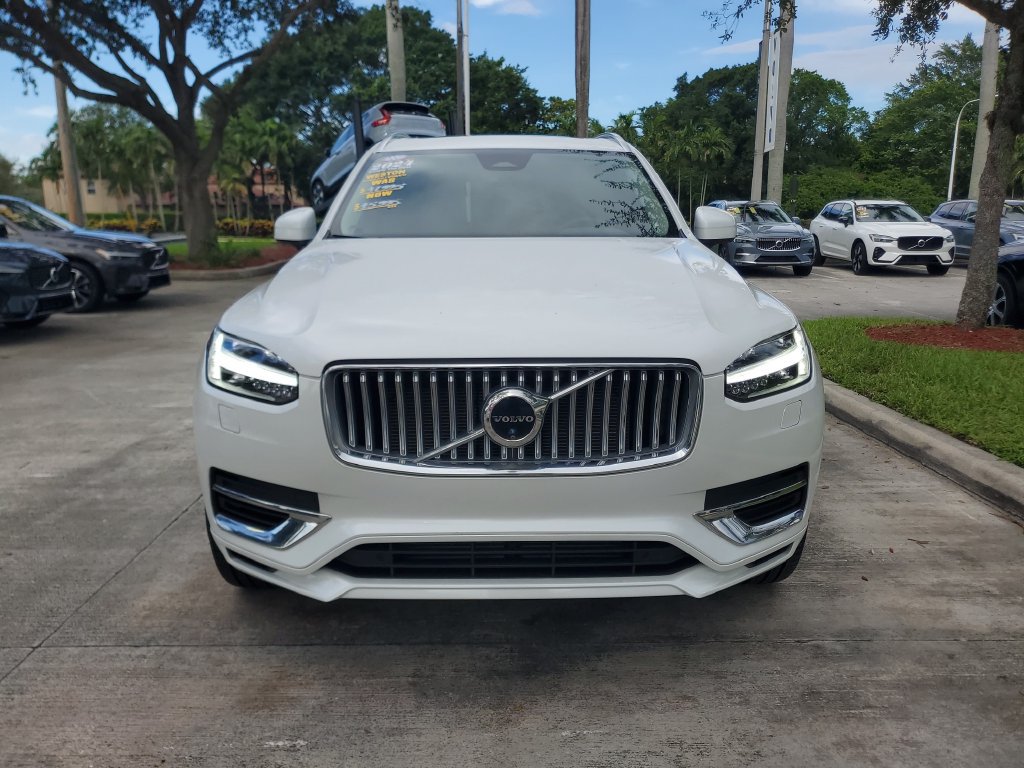 Certified 2024 Volvo XC90 T8 Plus w/ Protection Package Premier AWD/4WD image 2