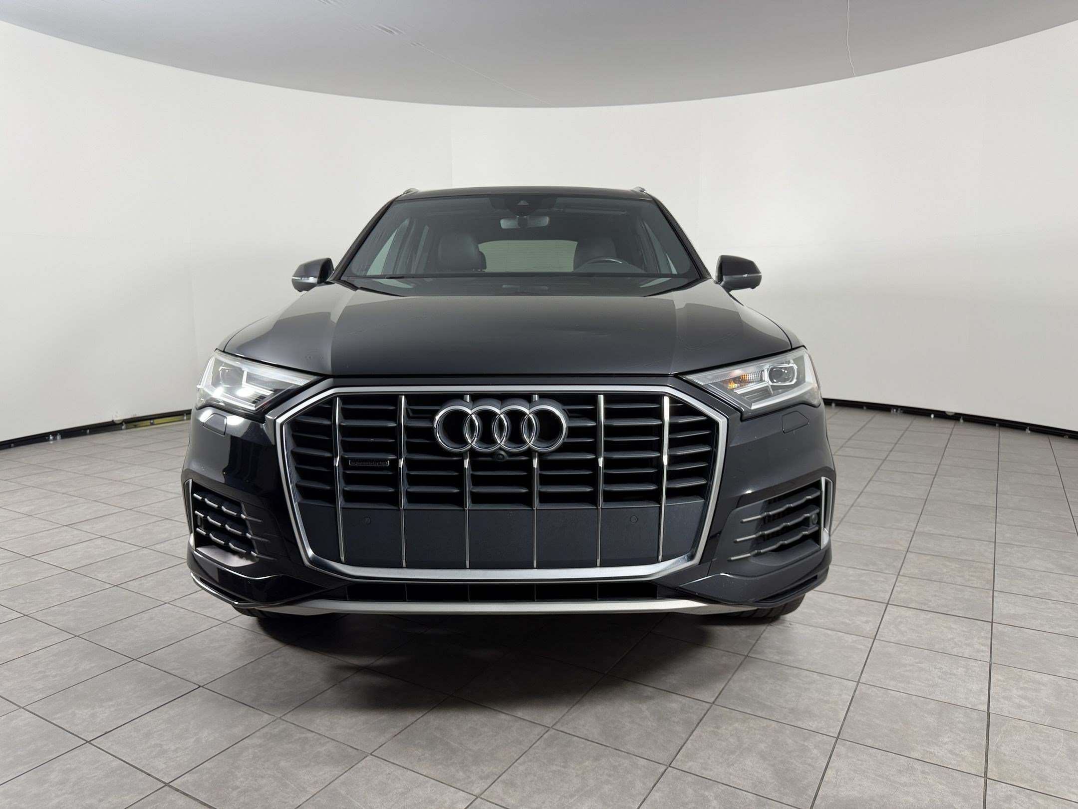 Used 2021 Audi Q7 3.0T Premium Plus w/ Premium Plus Package AWD/4WD image 6