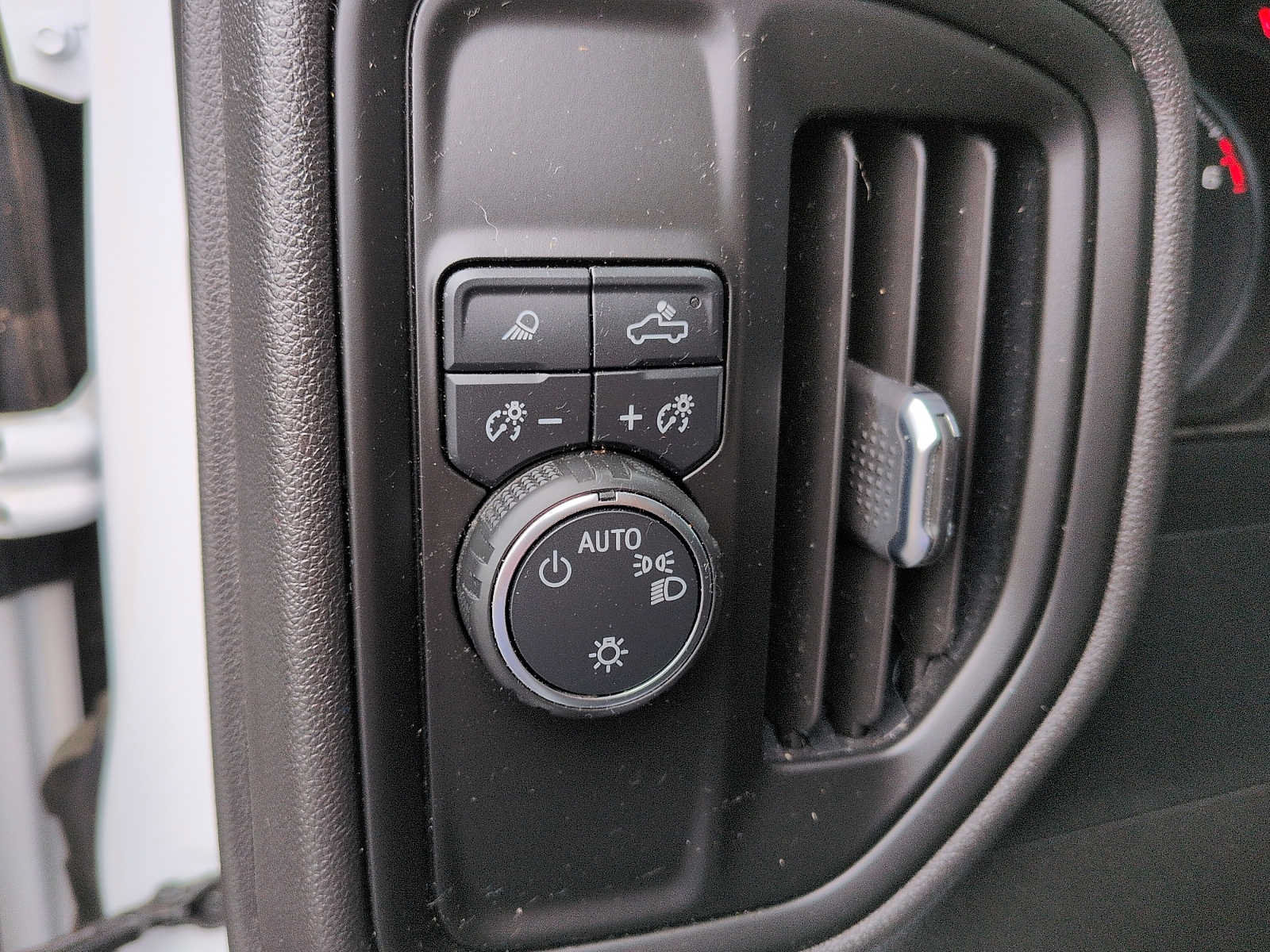 Used 2022 Chevrolet Silverado 1500 W/T w/ WT Safety Package RWD image 15