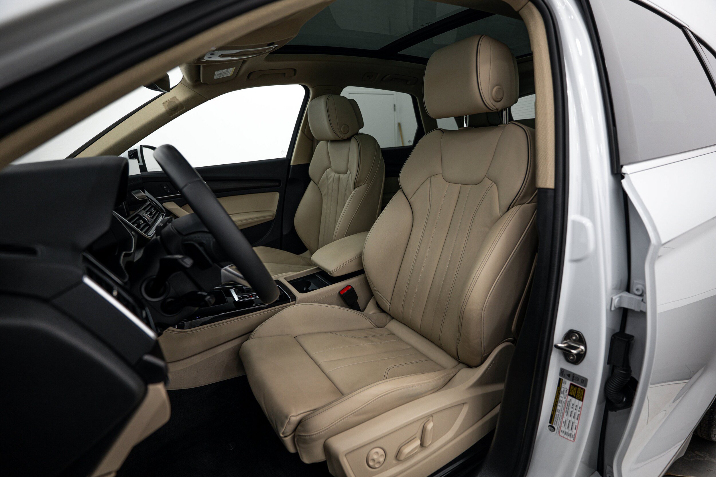 Certified 2024 Audi Q5 2.0T Premium Plus AWD/4WD image 17
