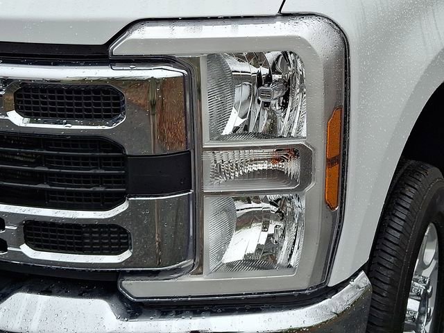Used 2025 Ford F250 XLT image 9
