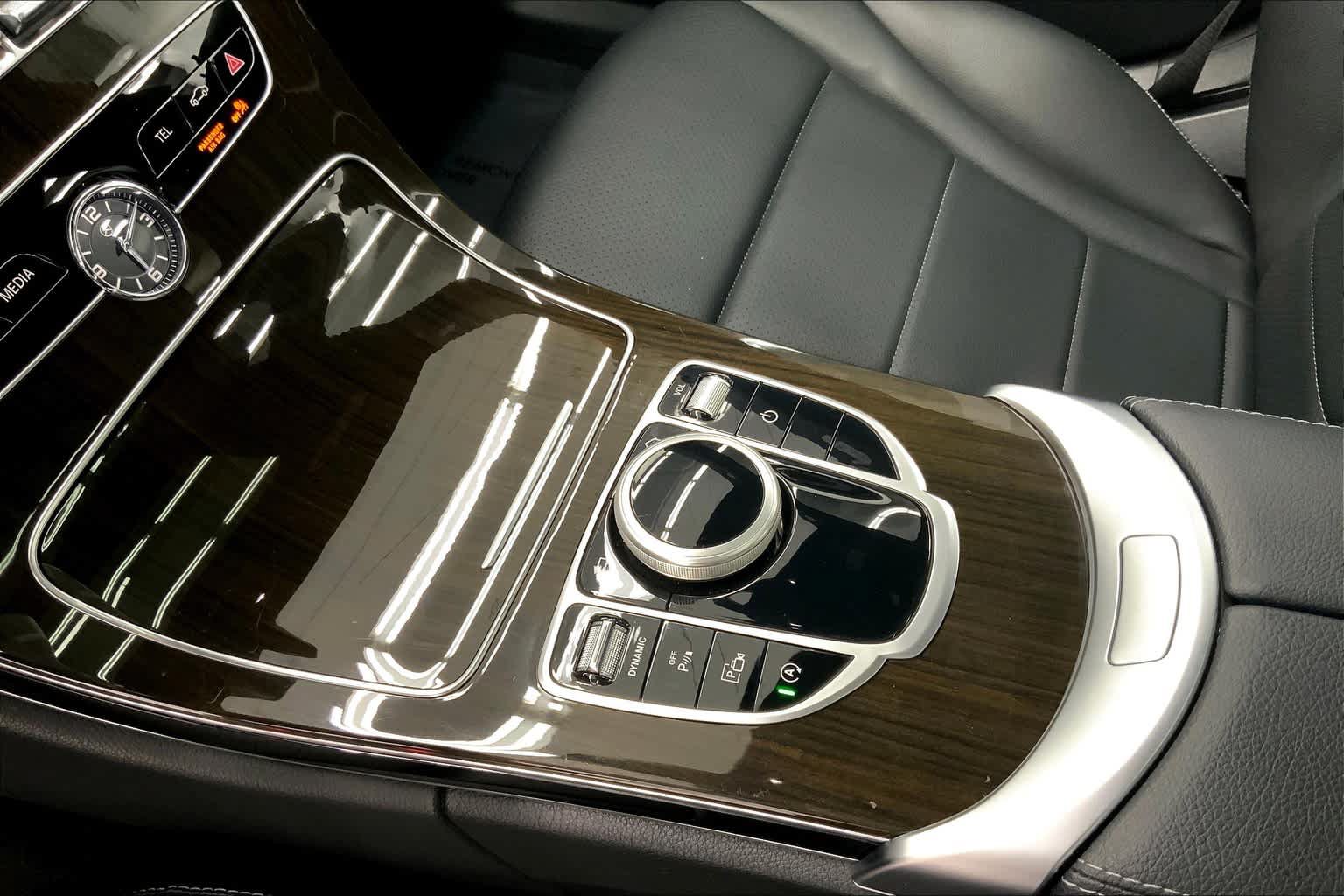 Used 2019 Mercedes-Benz C 300 Sedan image 17