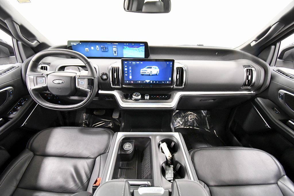 Used 2025 Ford Expedition Max Platinum w/ Stealth Performance Package image 3