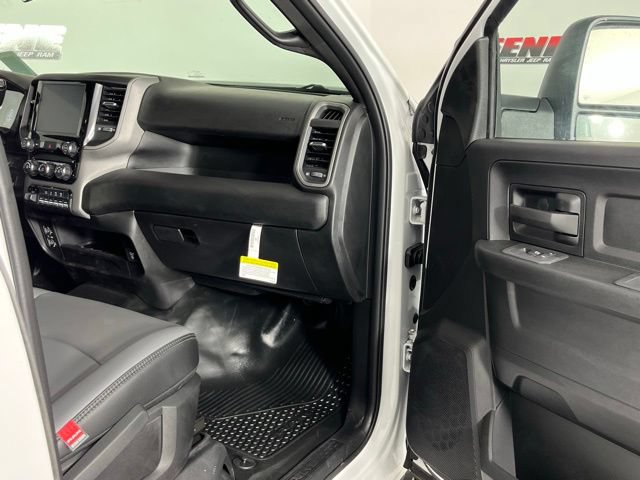 New 2026 RAM 2500 Tradesman w/ Chrome Appearance Group AWD/4WD image 28