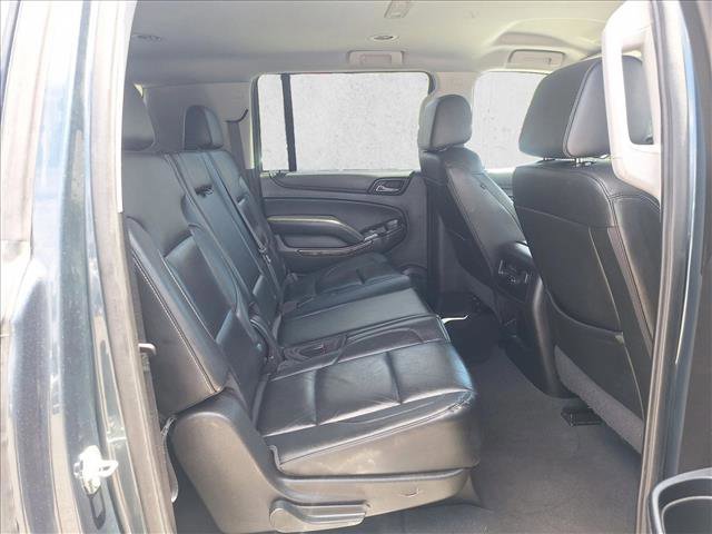 Used 2020 Chevrolet Suburban LT RWD image 18