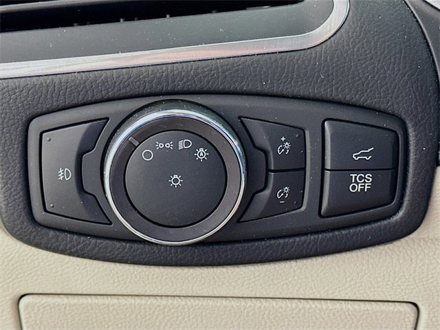 Used 2019 Ford Edge Titanium w/ Equipment Group 301A image 21