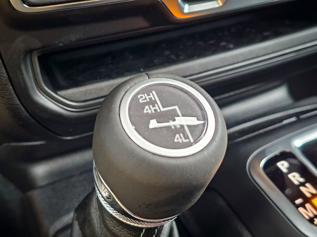 New 2026 Jeep Gladiator Sahara image 24