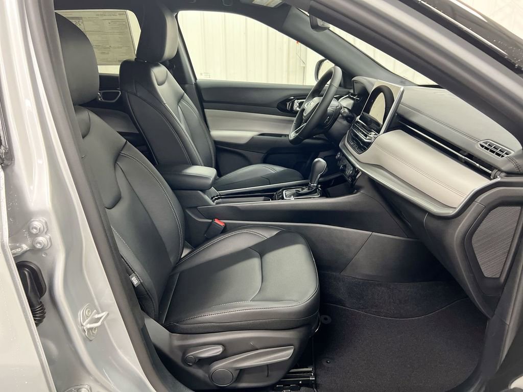 New 2026 Jeep Compass Limited AWD/4WD image 21