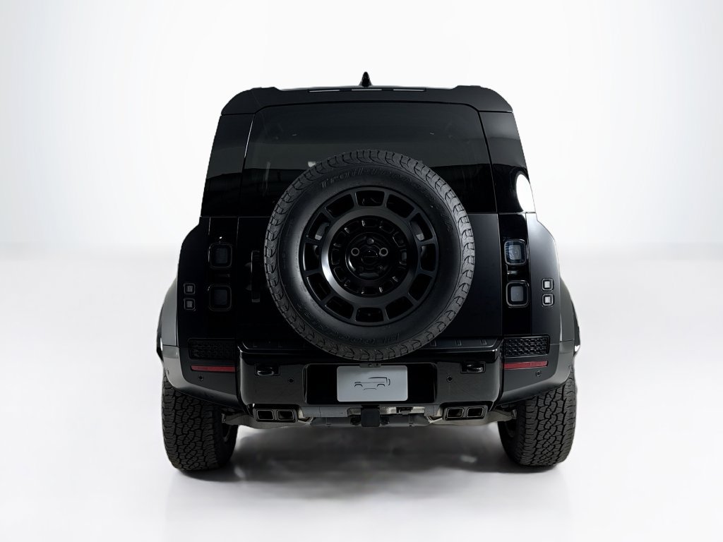 New 2026 Land Rover Defender 110 OCTA AWD/4WD image 4