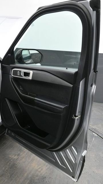 Used 2021 Ford Explorer 4WD image 9