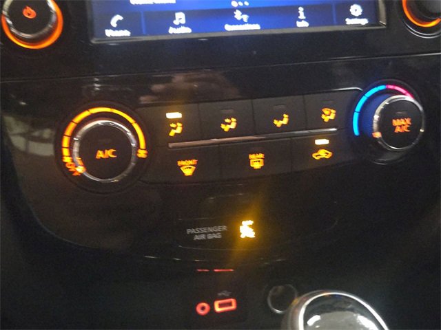 Used 2020 Nissan Rogue Sport S image 18