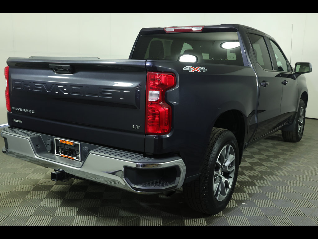 Used 2023 Chevrolet Silverado 1500 LT AWD/4WD image 16