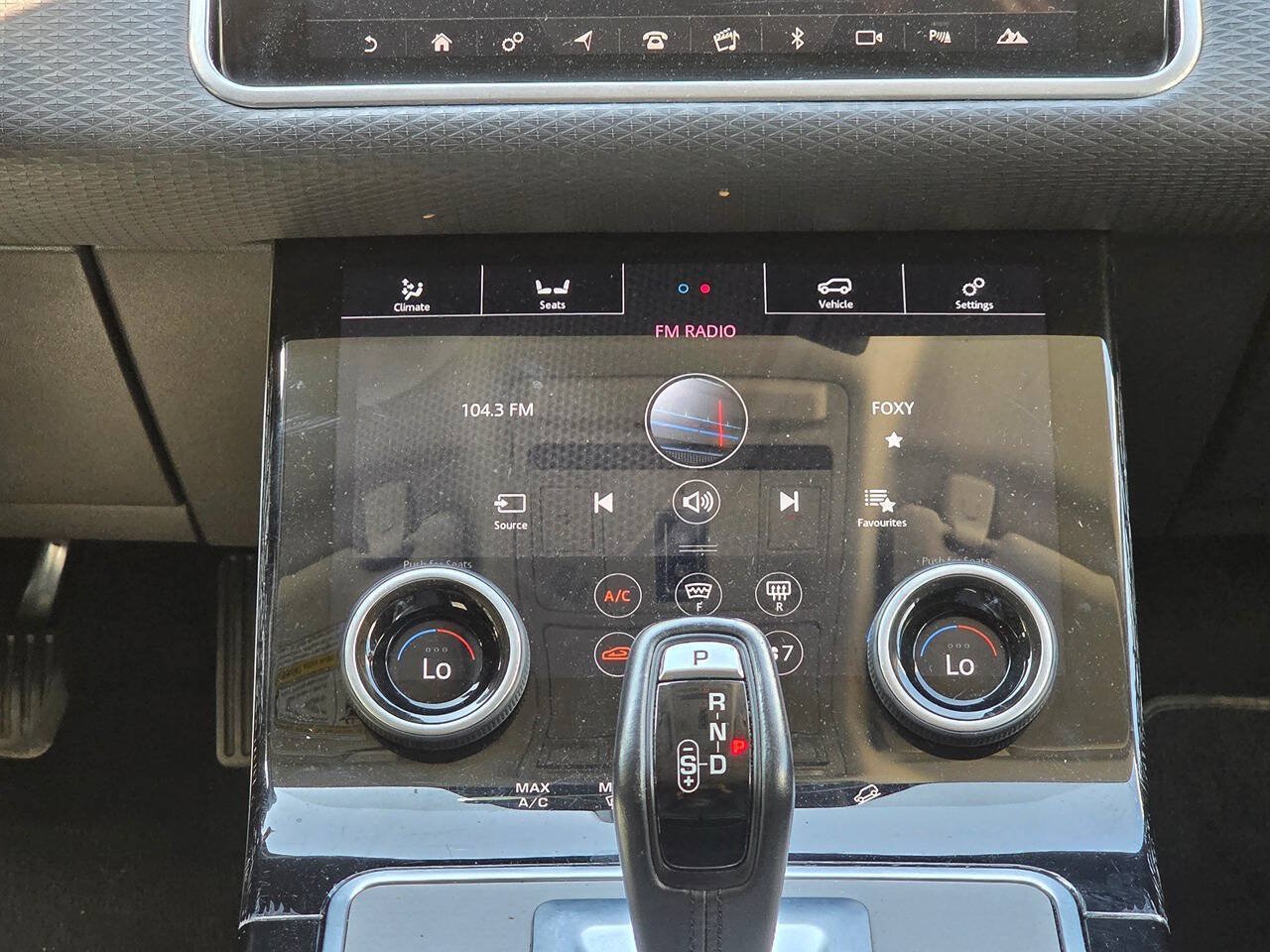 Used 2020 Land Rover Range Rover Evoque S AWD/4WD image 26