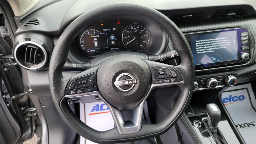 Used 2024 Nissan Kicks SV FWD image 20