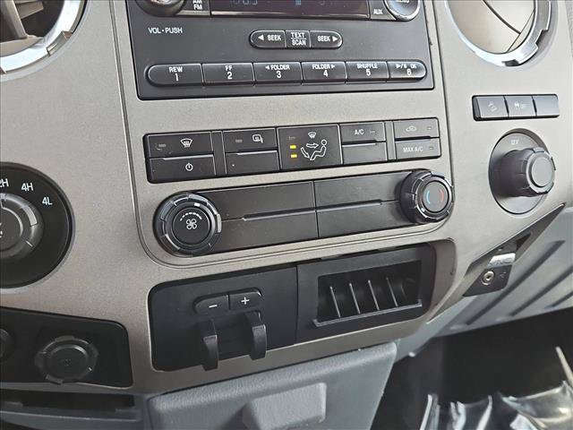 Used 2015 Ford F350 XLT w/ XLT Interior Package AWD/4WD image 9