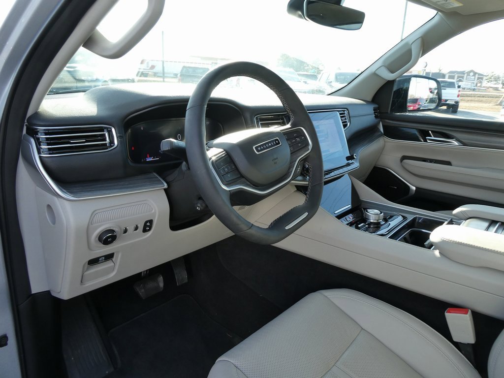 Used 2024 Jeep Wagoneer Series II w/ Premium Group I image 27