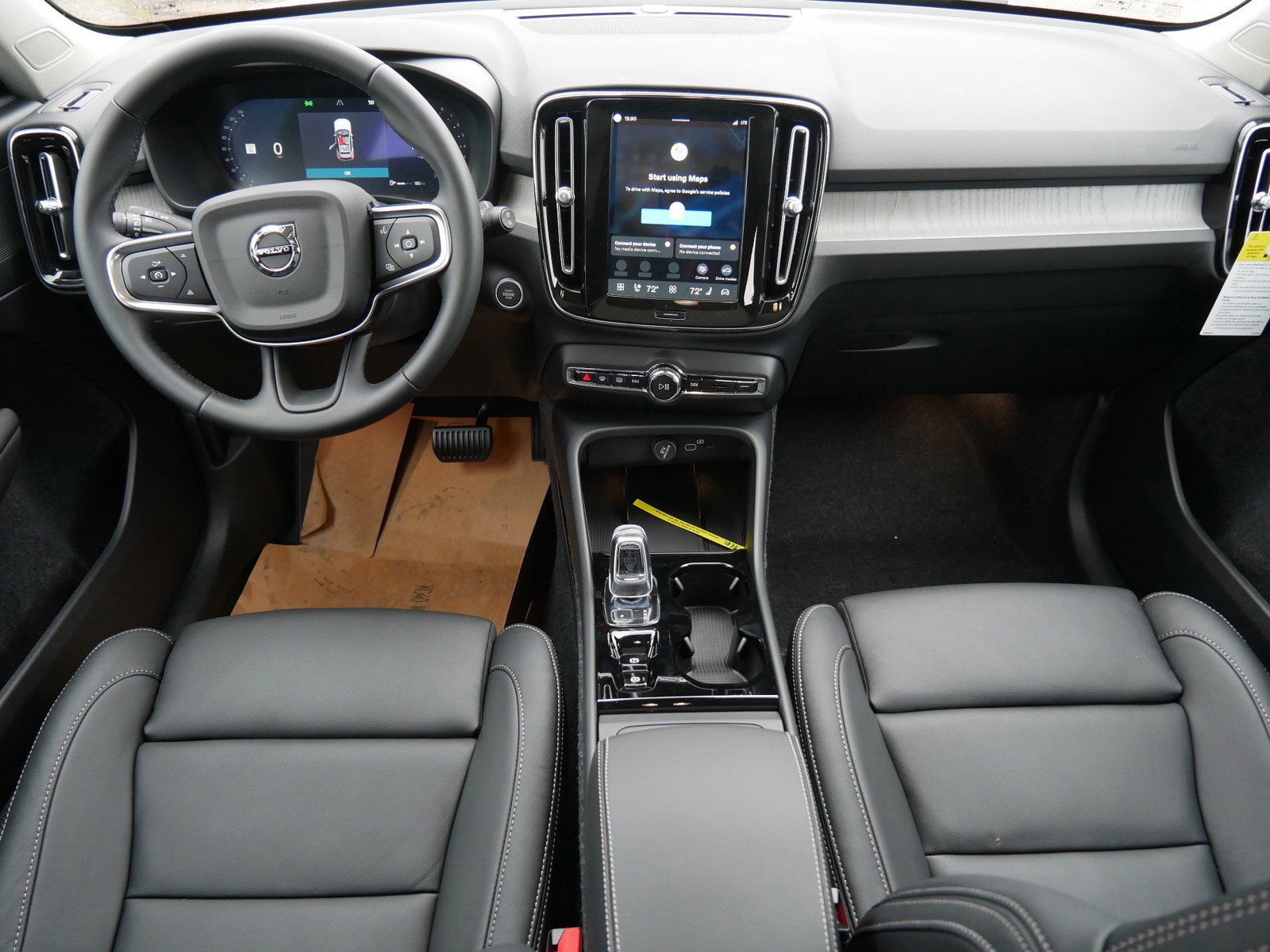 New 2026 Volvo XC40 B5 Plus w/ Protection Package Premier AWD/4WD image 7
