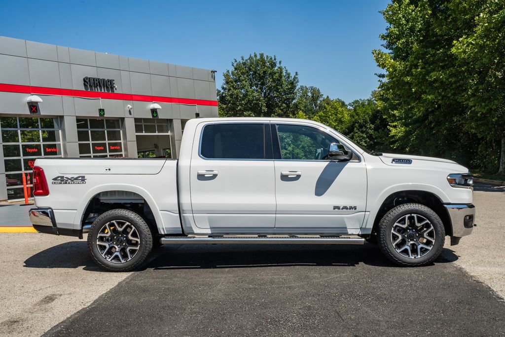 New 2026 RAM 1500 Laramie AWD/4WD image 3