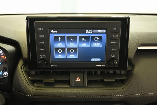 Used 2020 Toyota RAV4 LE image 5