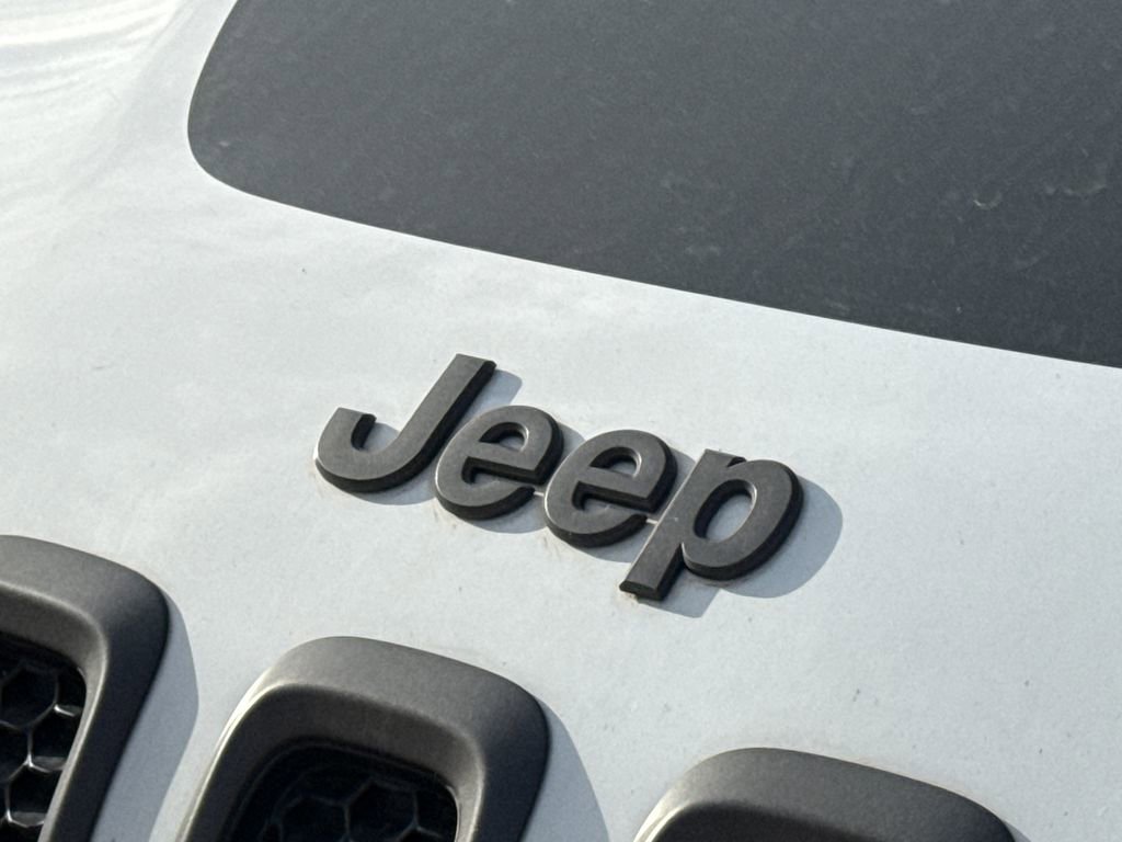 Used 2014 Jeep Cherokee Trailhawk w/ Technology Group image 5