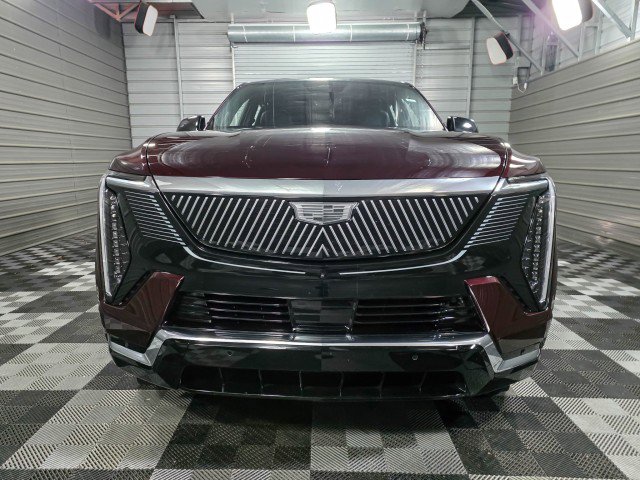 Used 2025 Cadillac Escalade IQ Luxury 2 w/ LPO, Premium Carpet Package image 3