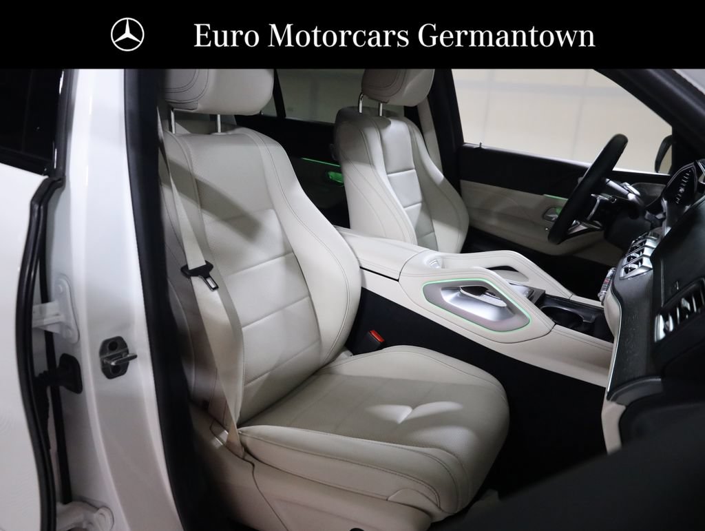 Used 2025 Mercedes-Benz GLS 450 4MATIC w/ AMG Line Exterior image 70