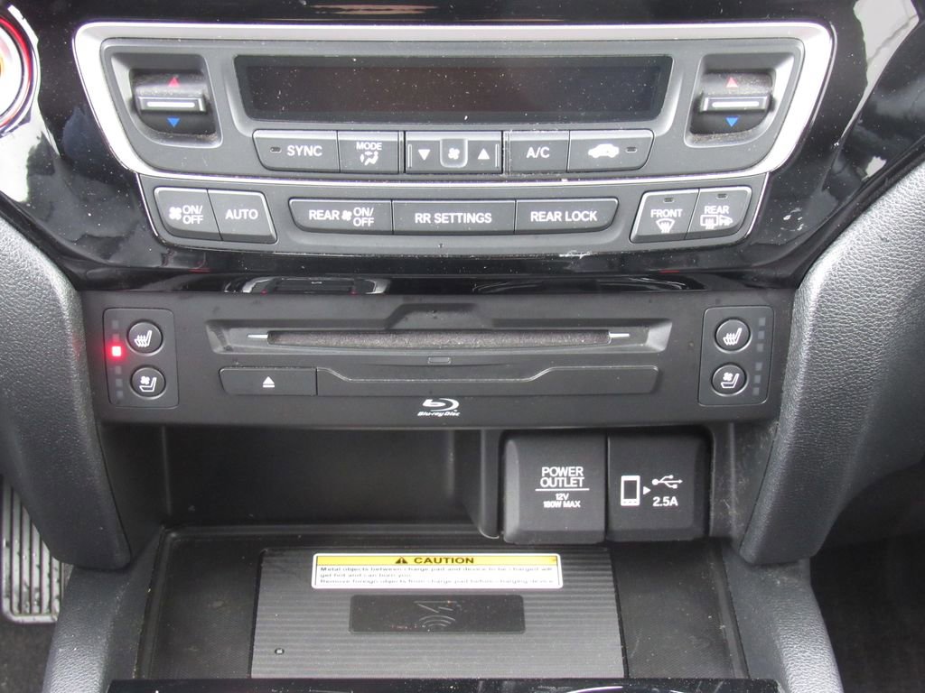 Used 2020 Honda Pilot Black Edition image 32