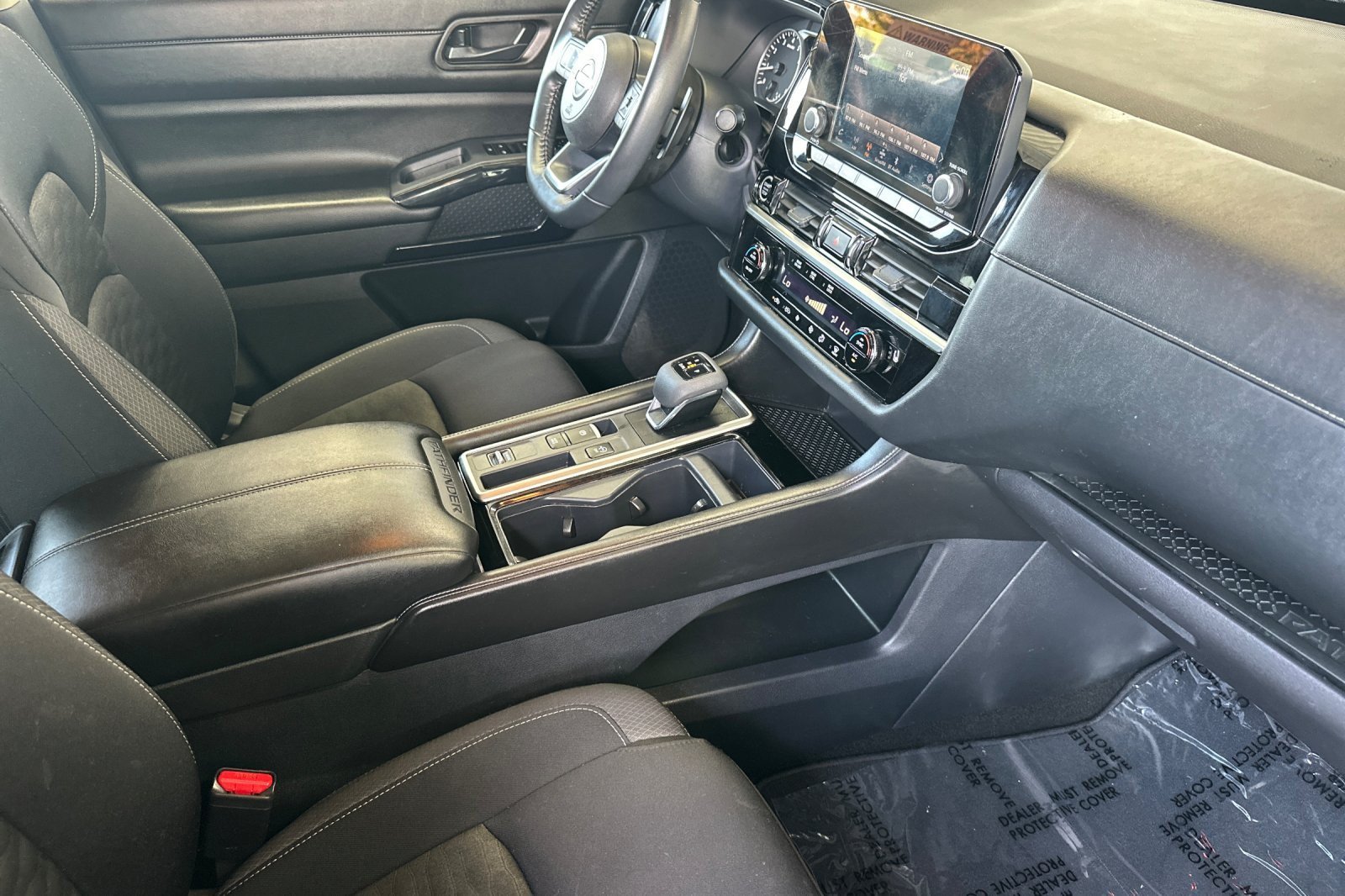 Used 2024 Nissan Pathfinder SV w/ SV Premium Package FWD image 16