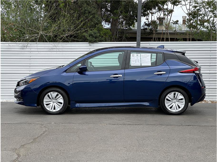 Used 2024 Nissan Leaf S FWD image 13